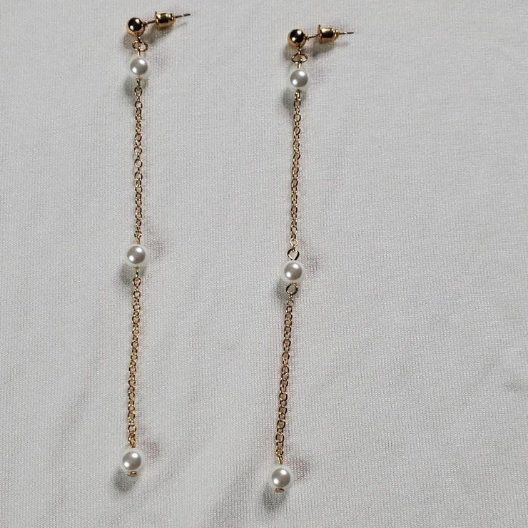 Linear Pearl Earrings