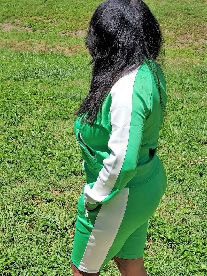Green and White Tracksuit, Women's Casual Wear Clothing L (12/14)