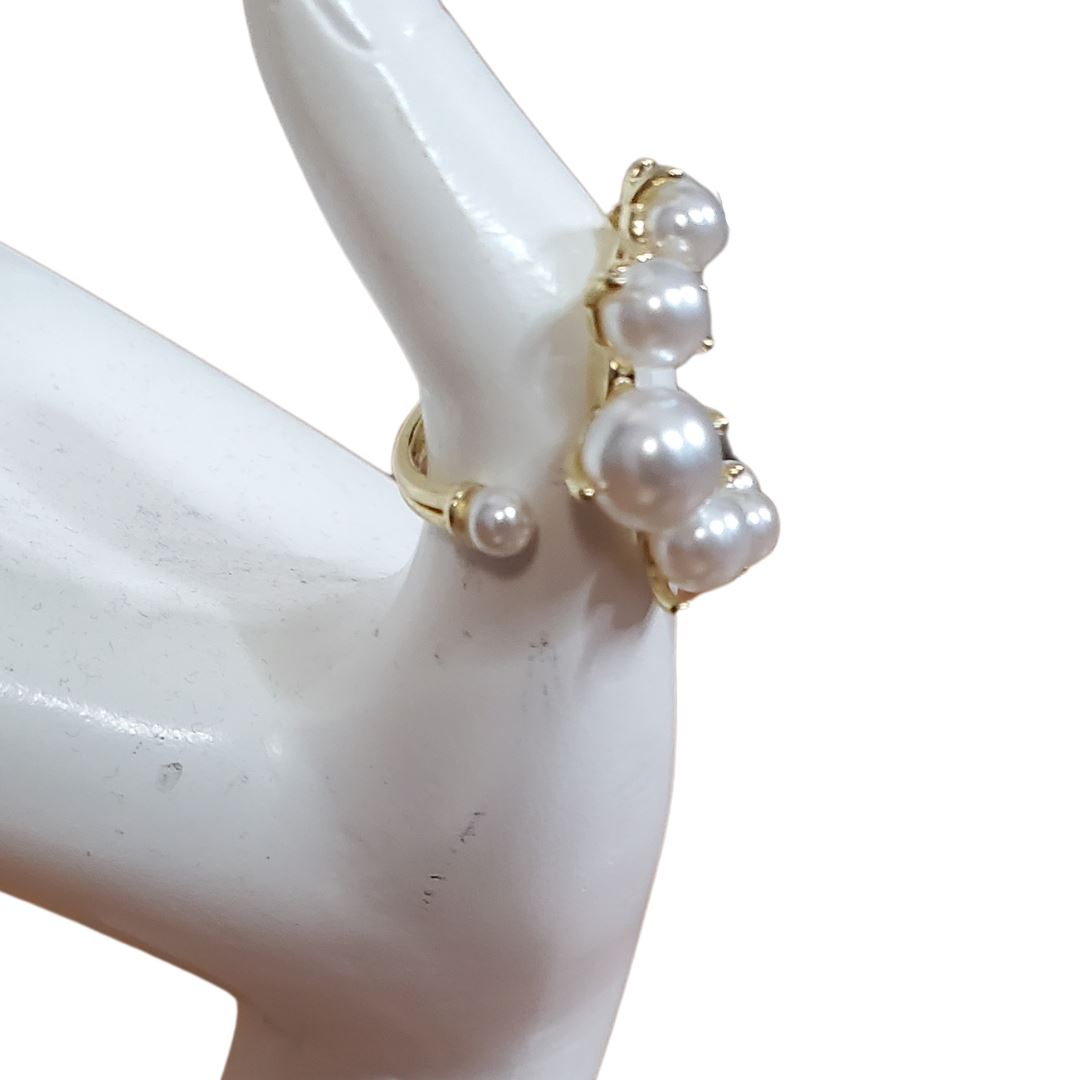 Classy Pearl Ring