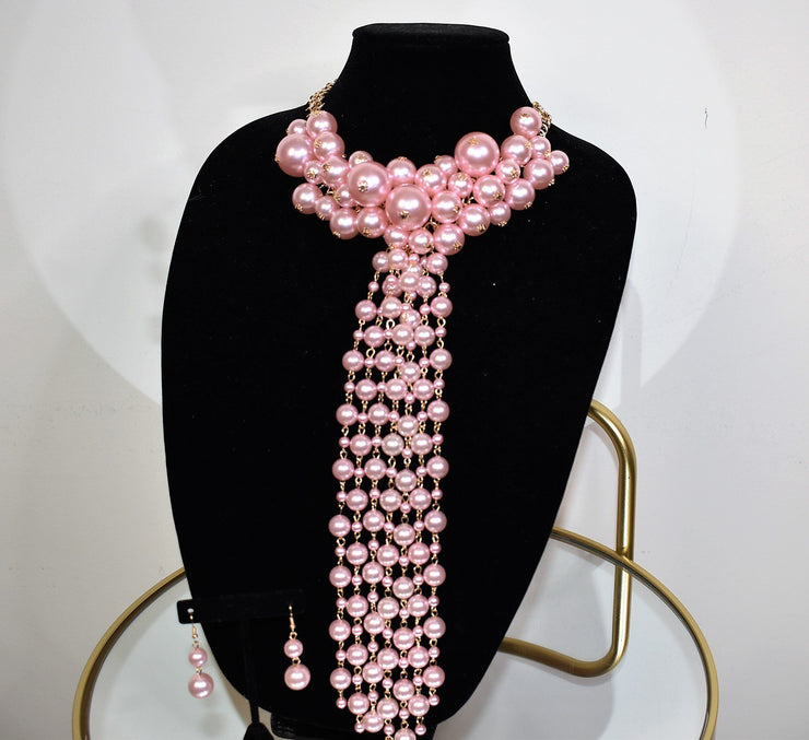 Her Pearl Tie Necklace